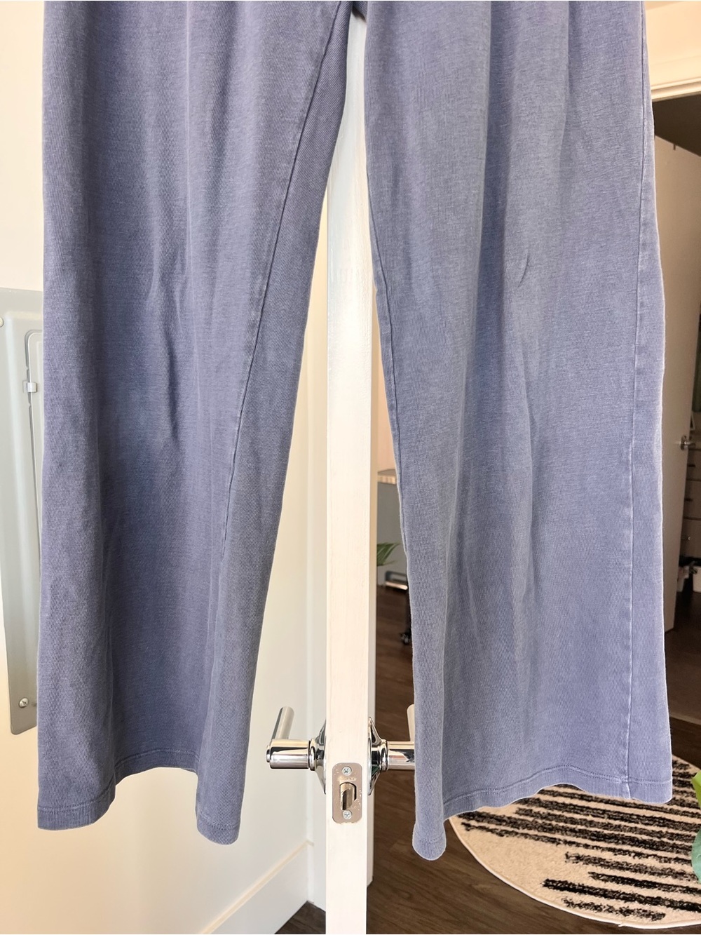 Brandy Melville Cotton Pull On Straight Leg Pants Blue Size Small - Picture 2 of 6